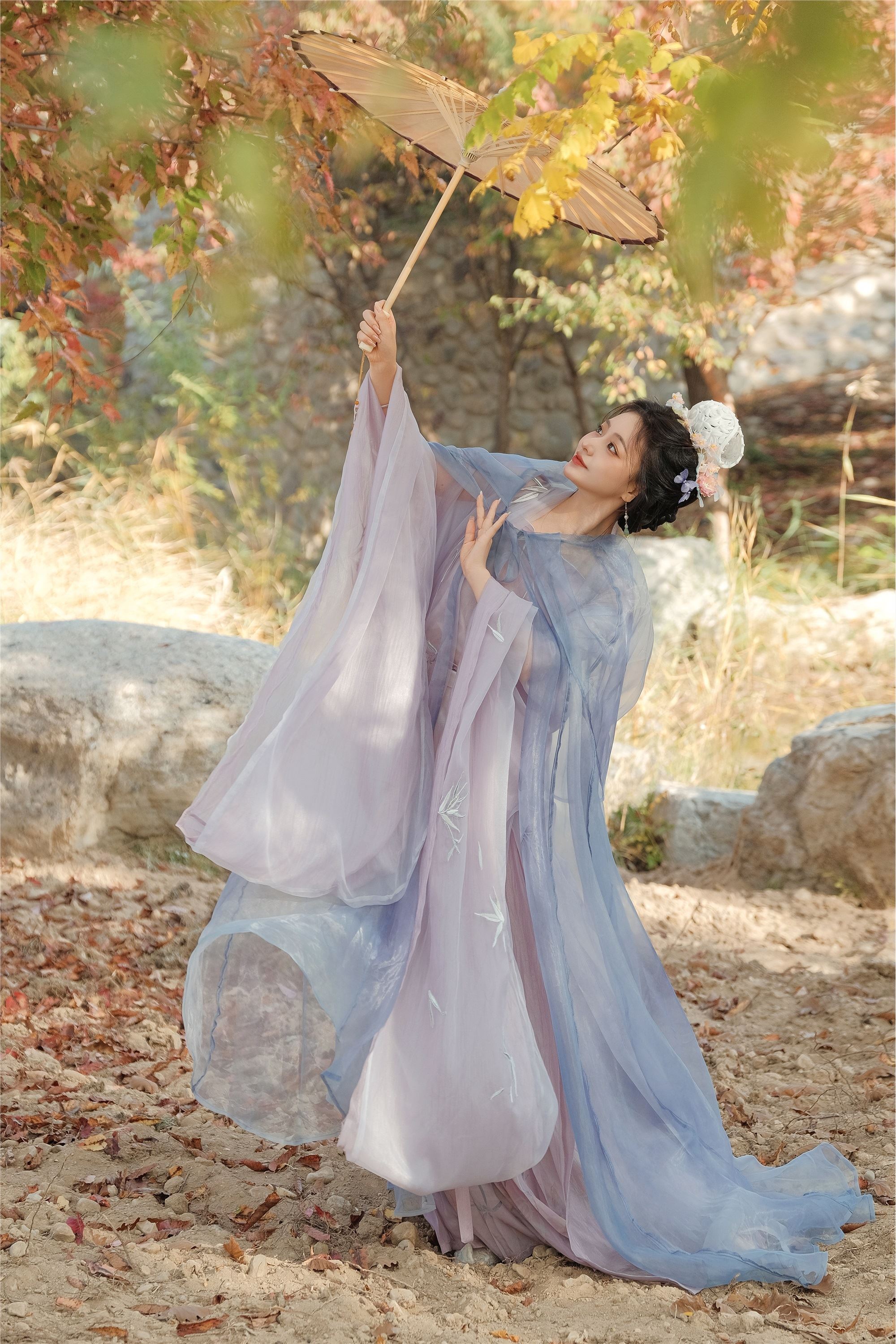 YITUYU艺图语 2025.01.04 叶落惊秋 珍妮